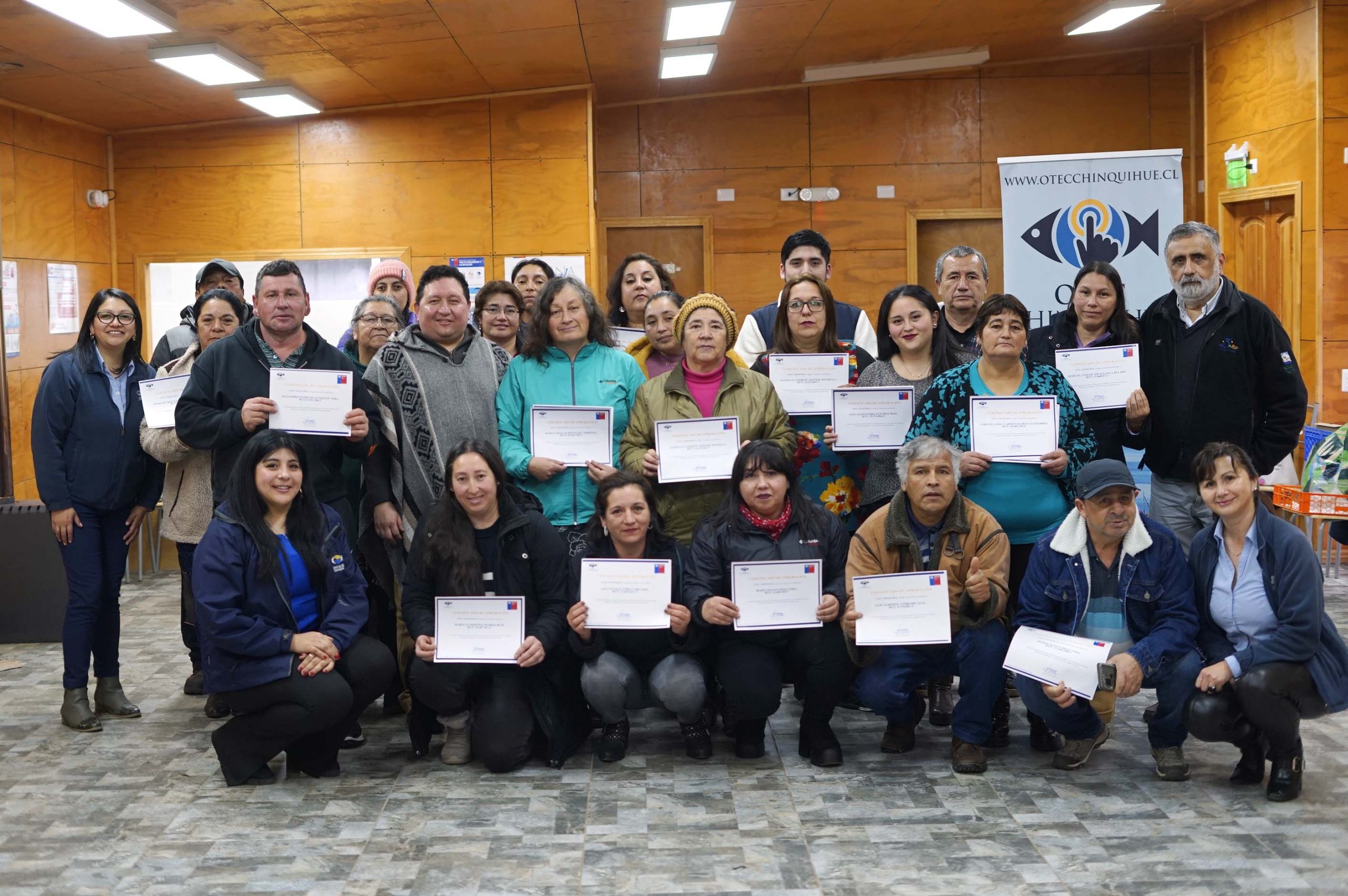 Capacitan a pescadores y acuicultores de Maullín en alfabetización digital y gestión