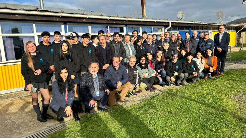 Liceo Politécnico Pesquero de Mehuín colabora con cultivo sustentable de choro zapato