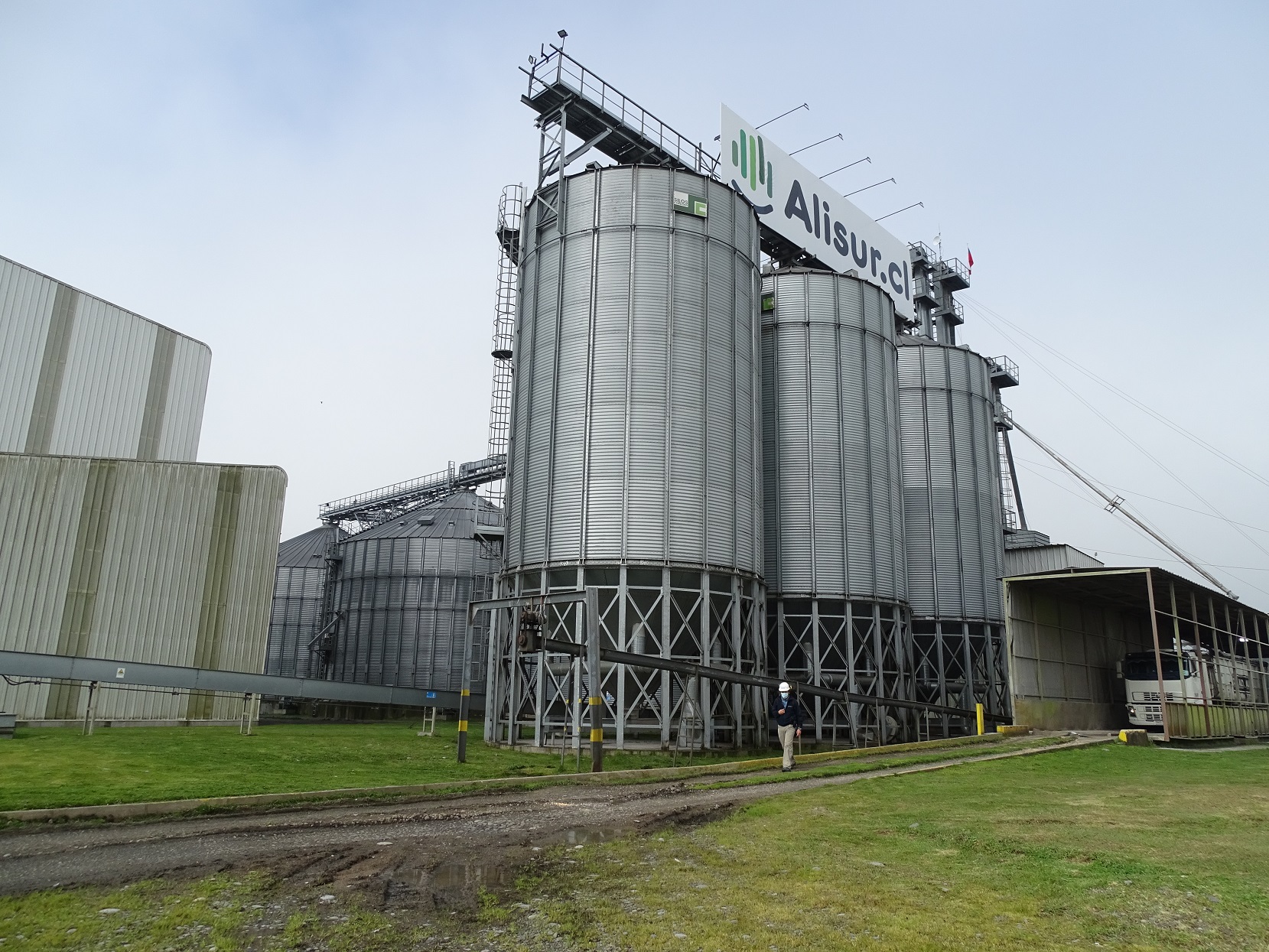 Realizan seminario para fortalecer la integración entre el sector agrícola y la salmonicultura