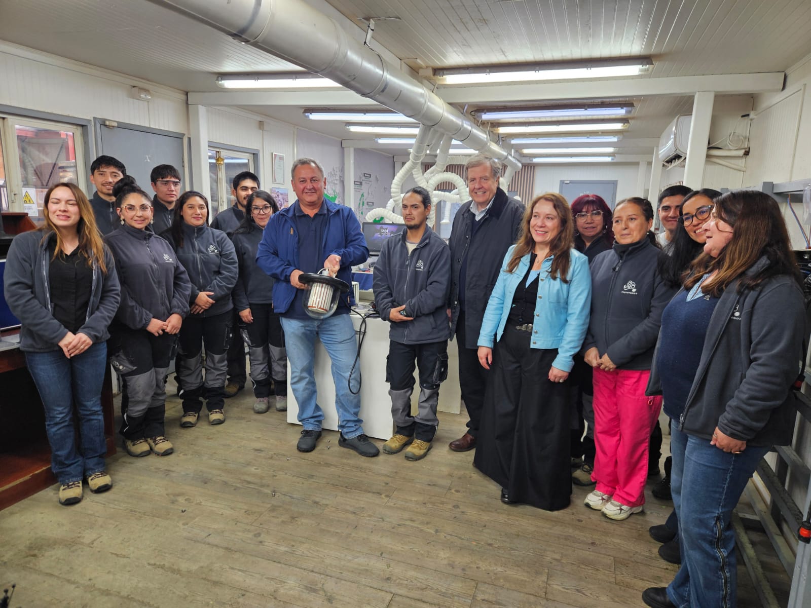 Presidente de SalmonChile fortalece agenda de vinculación territorial e innovación en la Región de Los Lagos