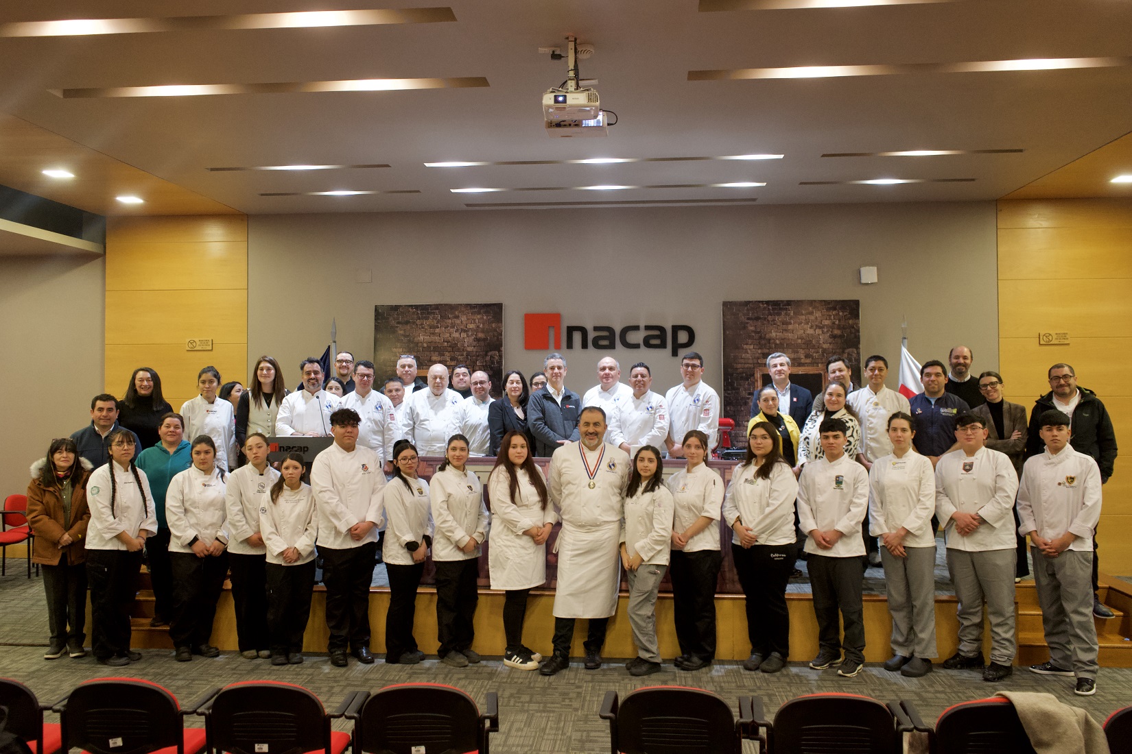 Marca sectorial Salmón de Chile impulsa formación de nuevos talentos gastronómicos