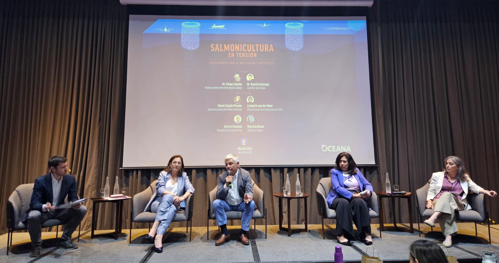 Realizan inédito encuentro entre SalmonChile y Oceana para fortalecer la ruta sostenible del sector