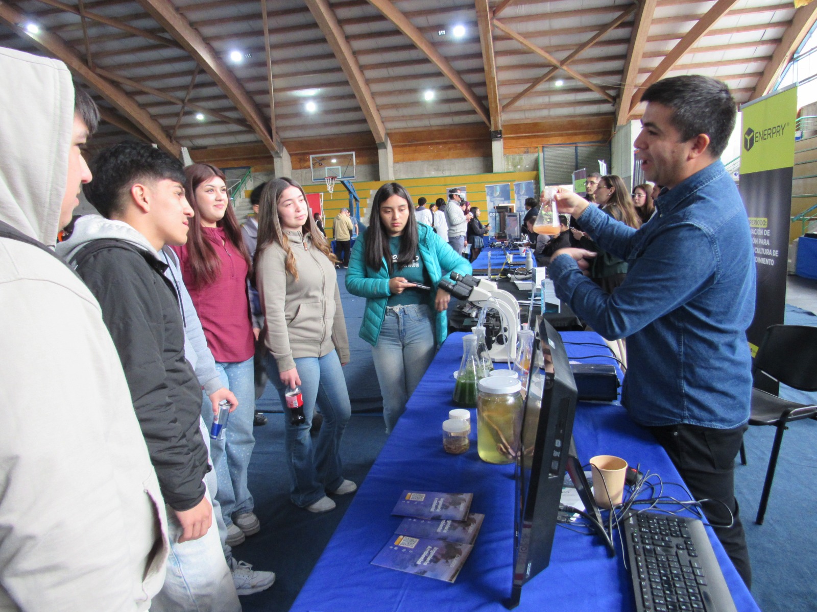 Feria de Ingeniería y Empresa Ulagos se posiciona como espacio de encuentro entre industria y academia